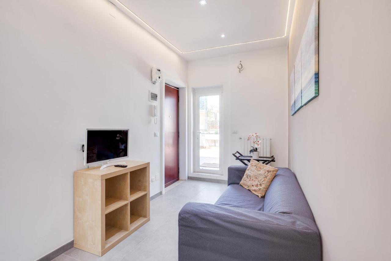 Апартаменты La Bella Vista Bari Sea View Terrace Flat Экстерьер фото